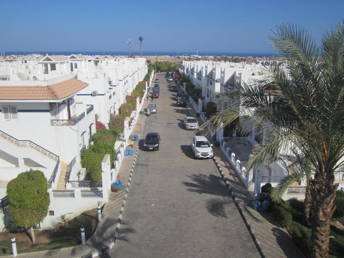 Riviera - Pool View & Wifi Apartament